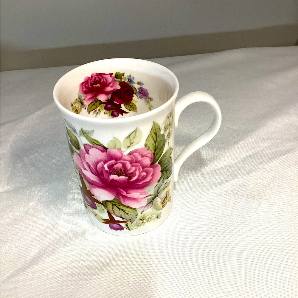 Paper Floral tea/coffee Mug with Pink Roses